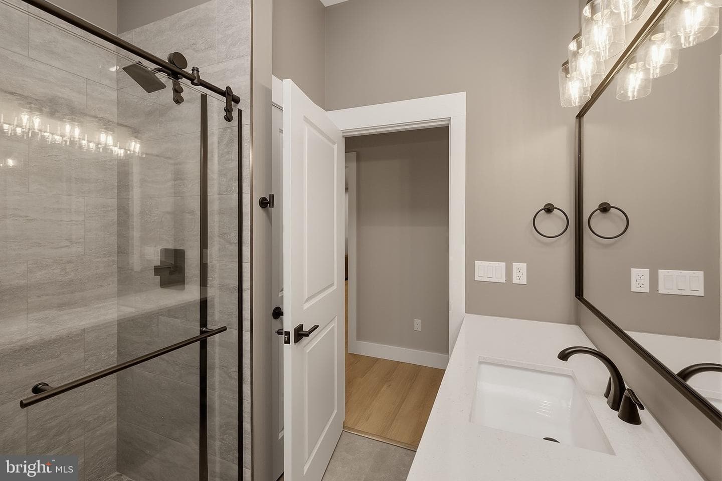 248 Tarn Drive photo 61