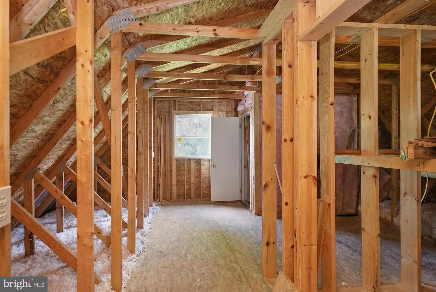 253 Gleanings Drive photo 97