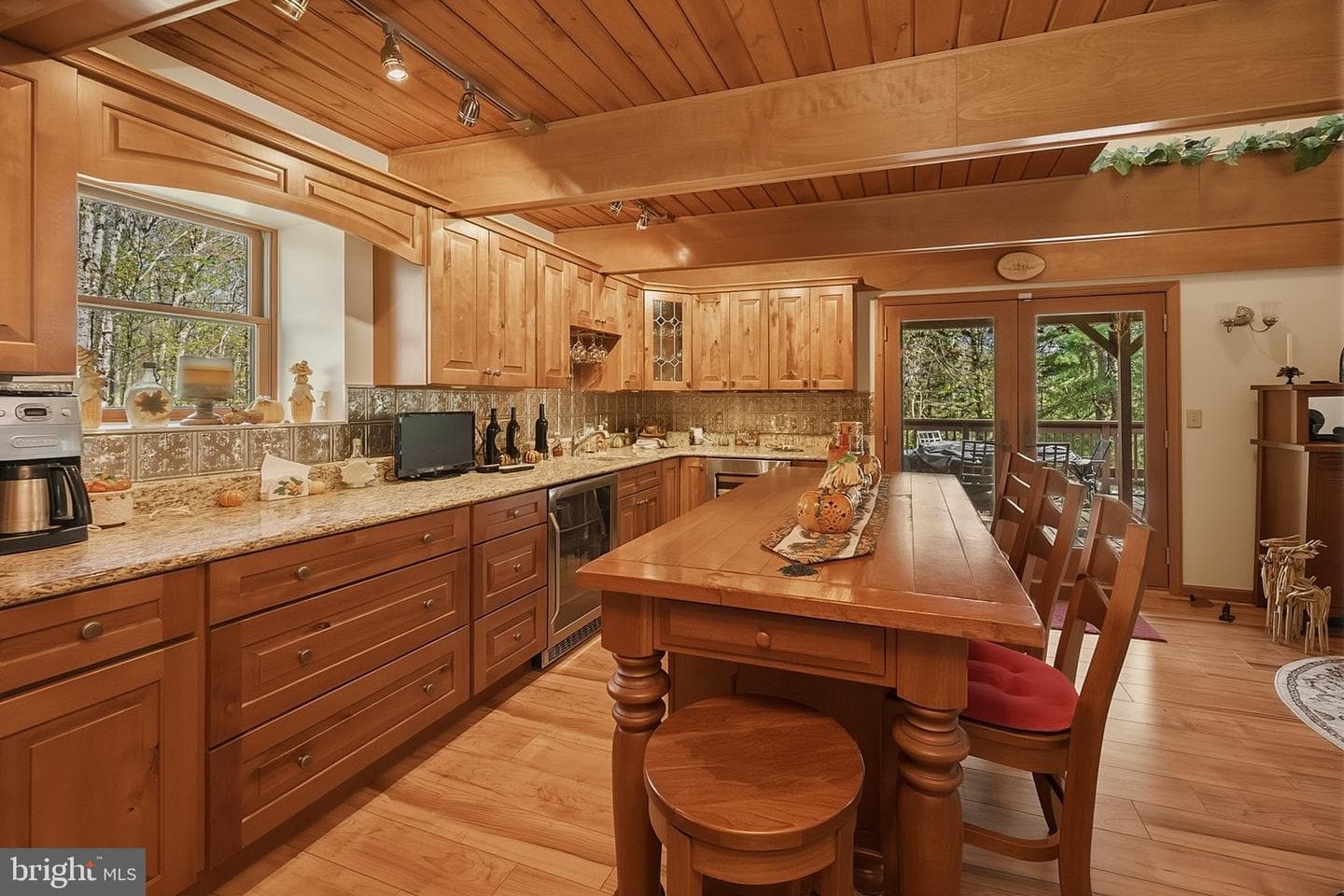 2448 Birchwood Drive photo 4