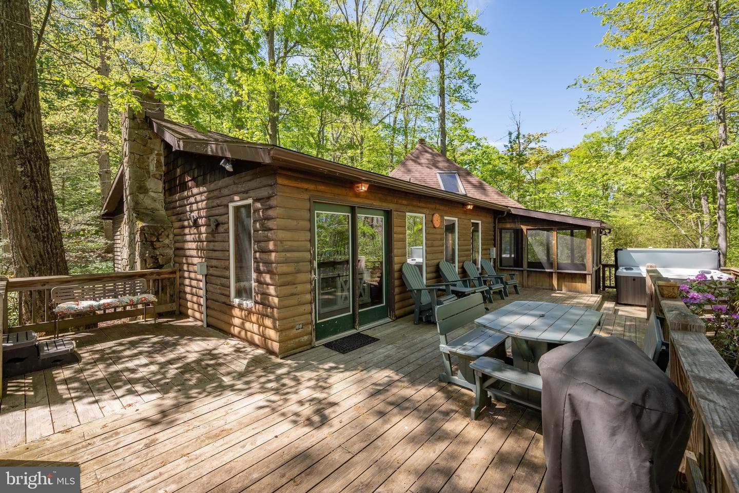 588 Lake Forest Drive photo 26