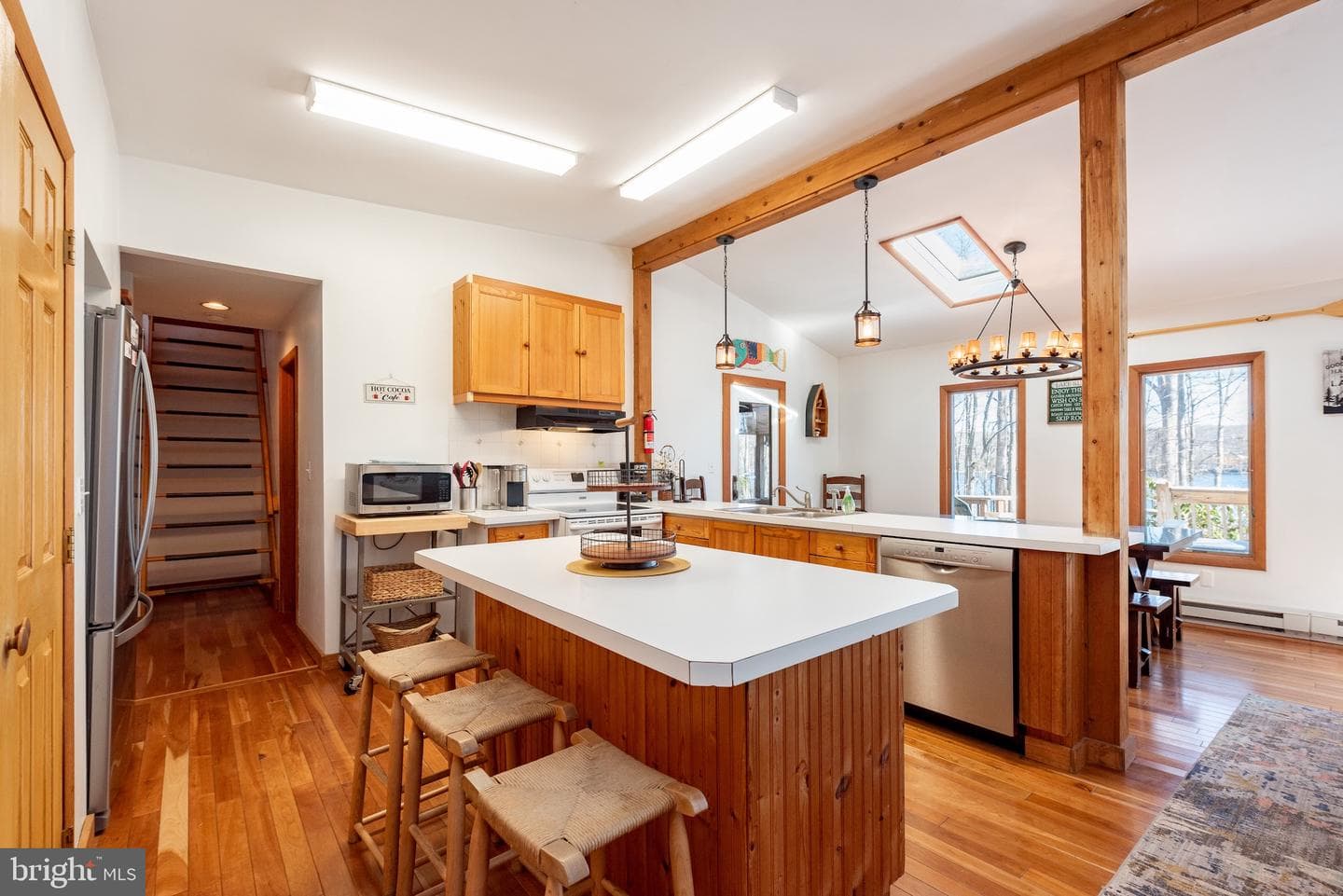 588 Lake Forest Drive photo 8