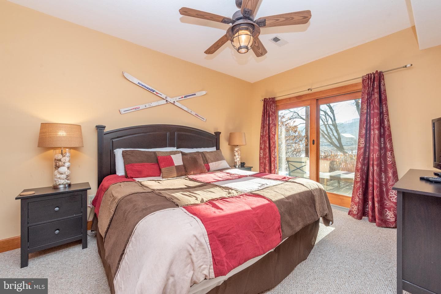10 Walton Way Road photo 37