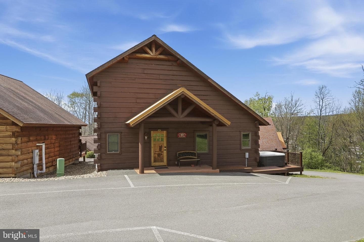 235 Cabin Lodge Road, Mc Henry