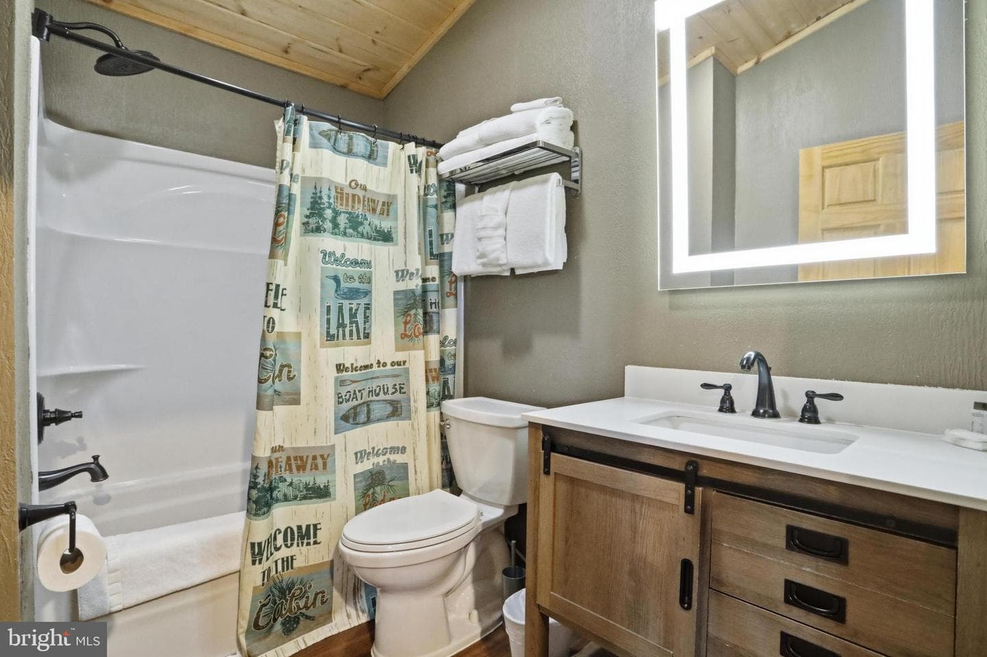 17 Grandview Boulevard photo 8