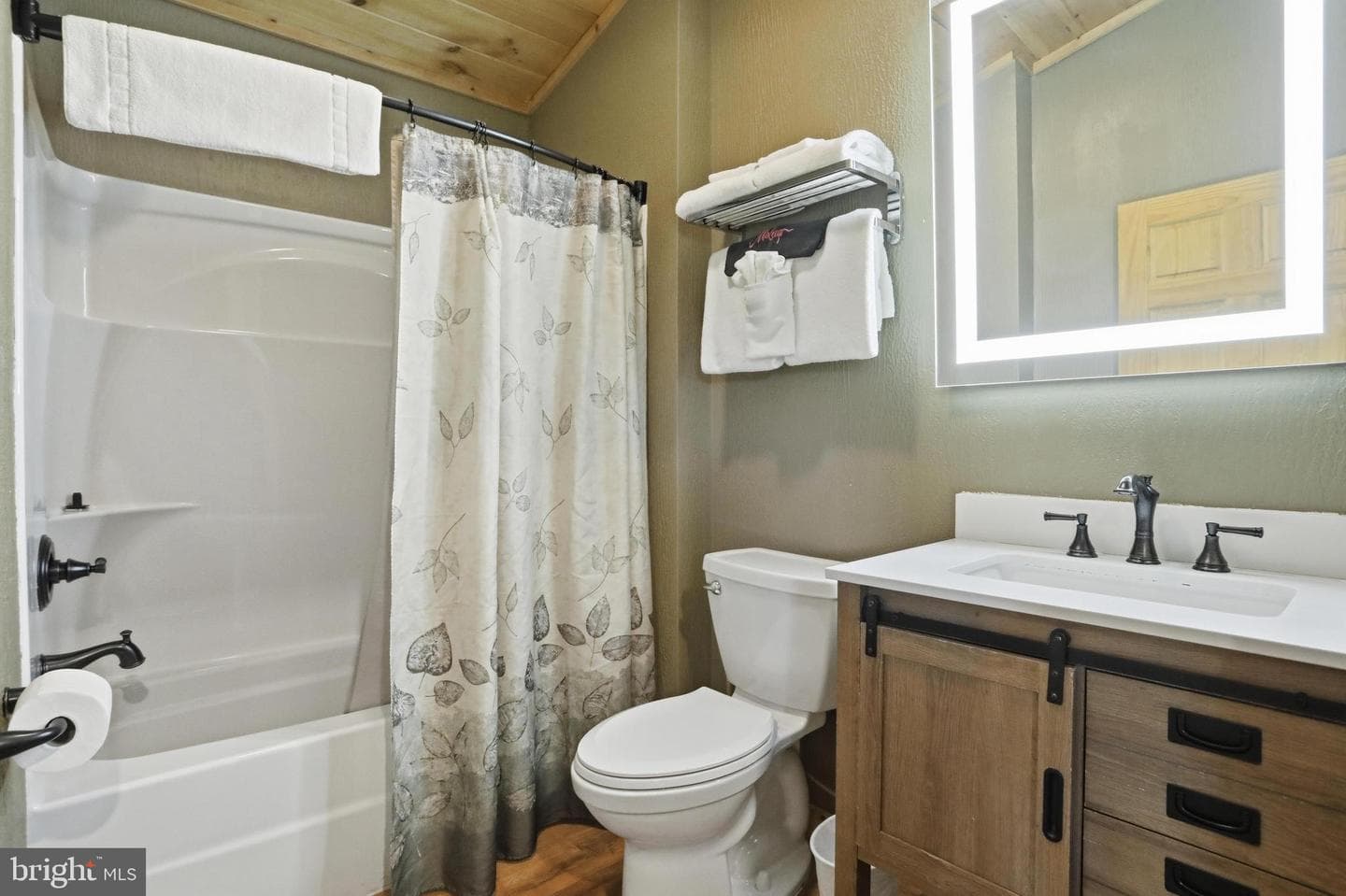 27 Grandview Boulevard photo 5