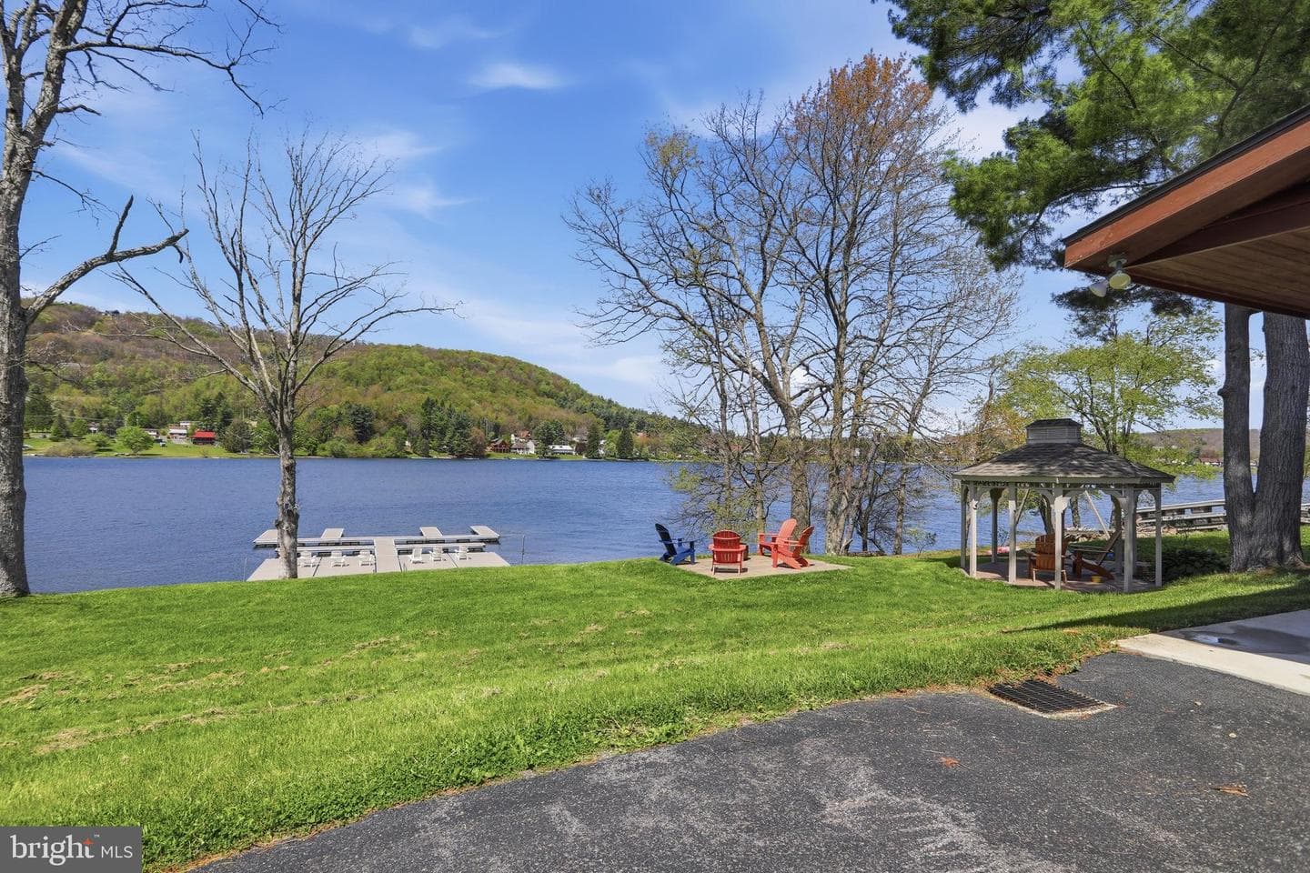 38 Lakeside Village Lane, Mc Henry