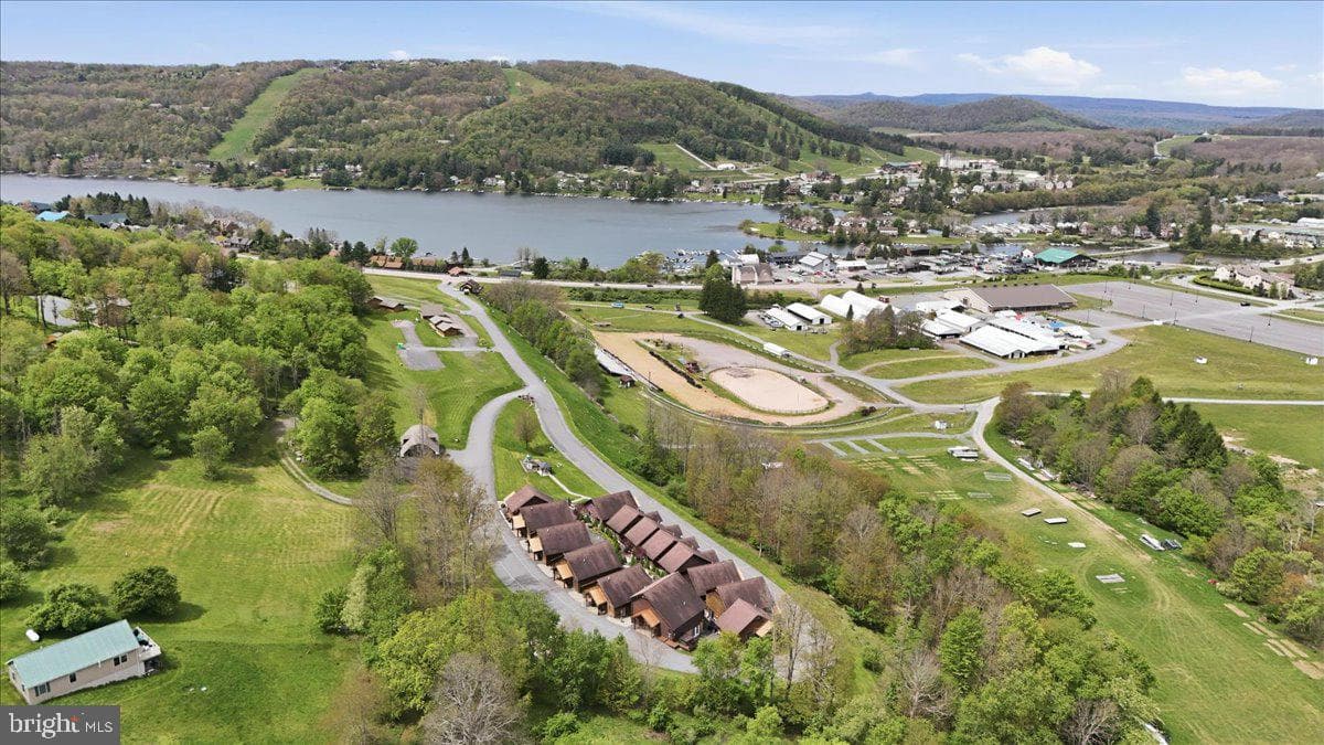 18 Lakeside Village Lane photo 22