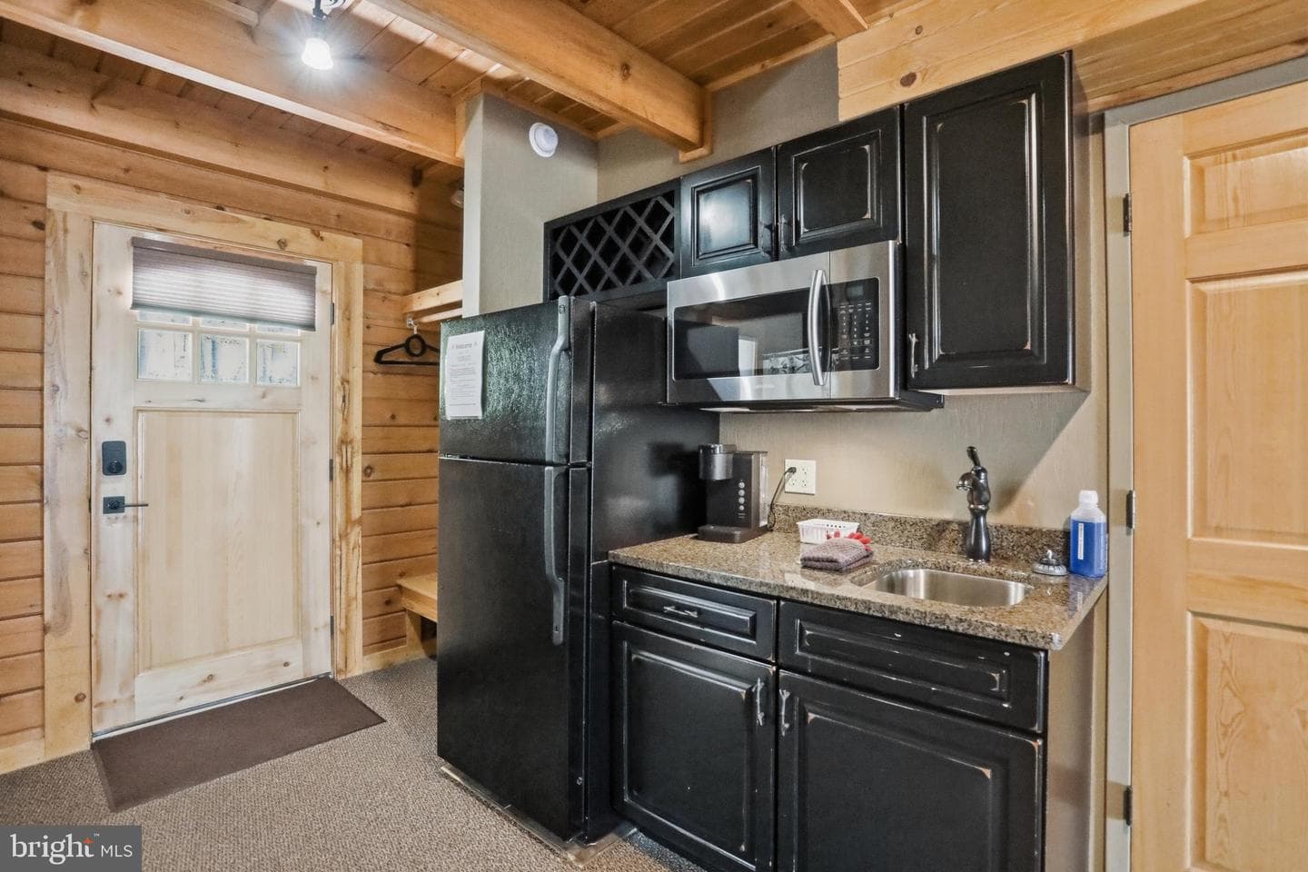 211 Cabin Lodge Road photo 5