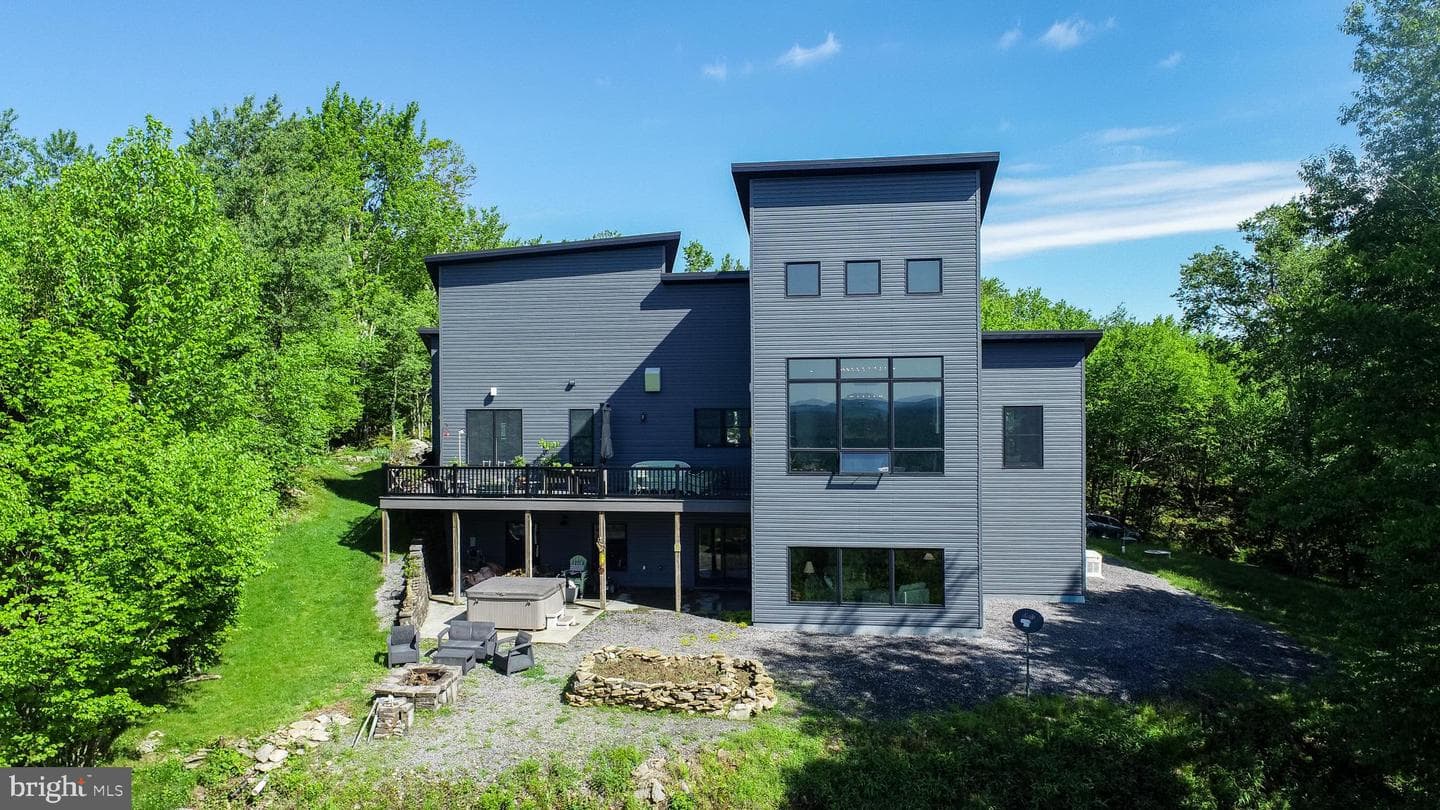 211 High Point Ridge Road, Oakland