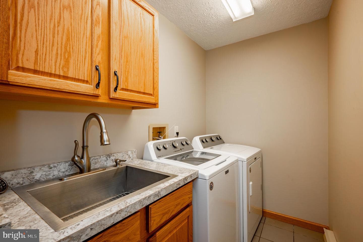 62 Middleton Road photo 38