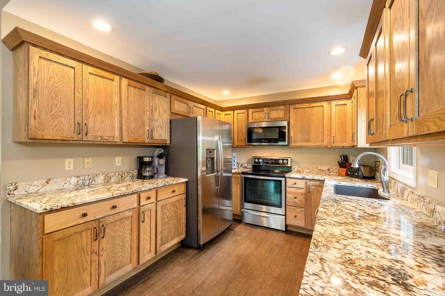 305 Lake Pointe Drive photo 5
