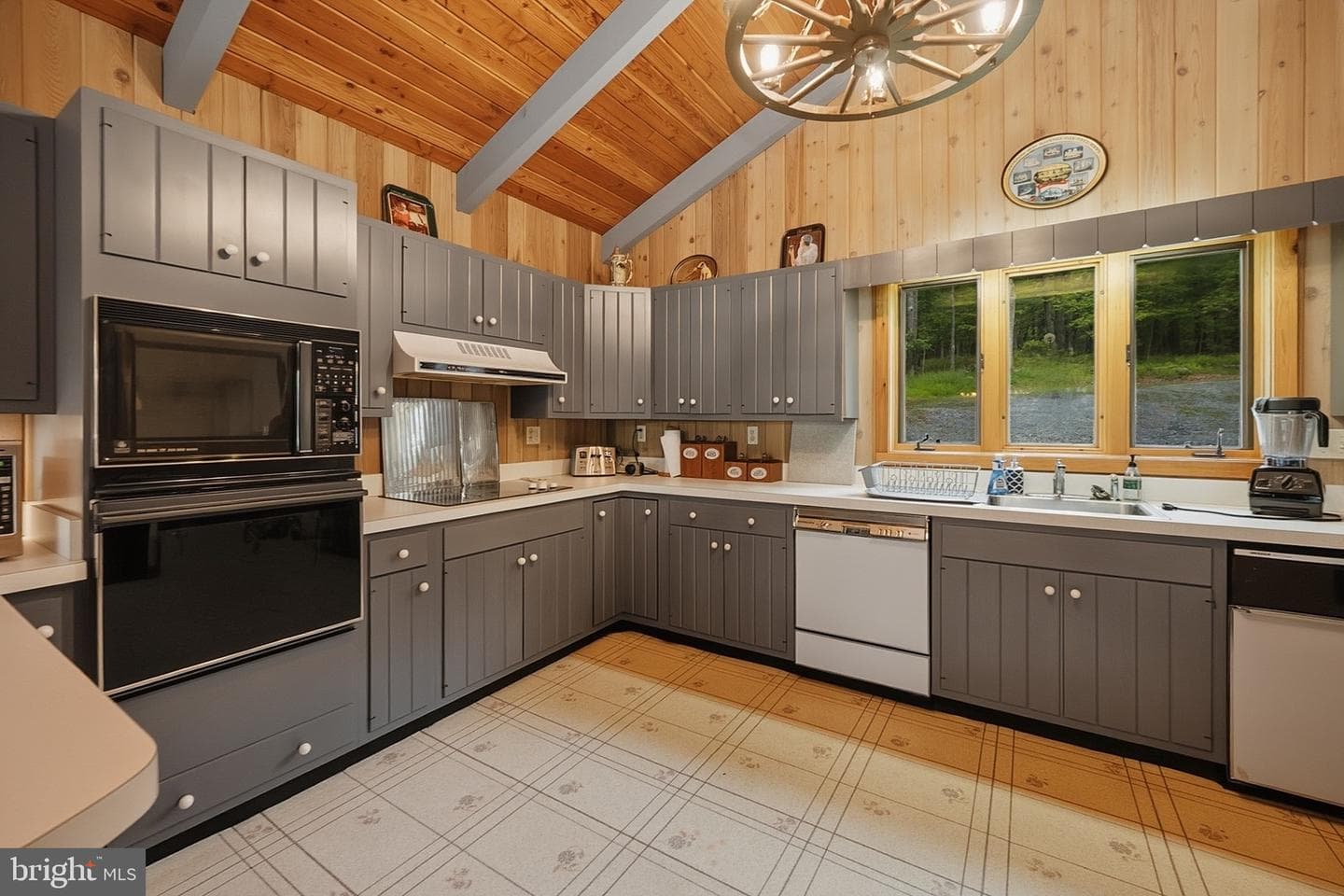 2311 Boy Scout Road photo 15