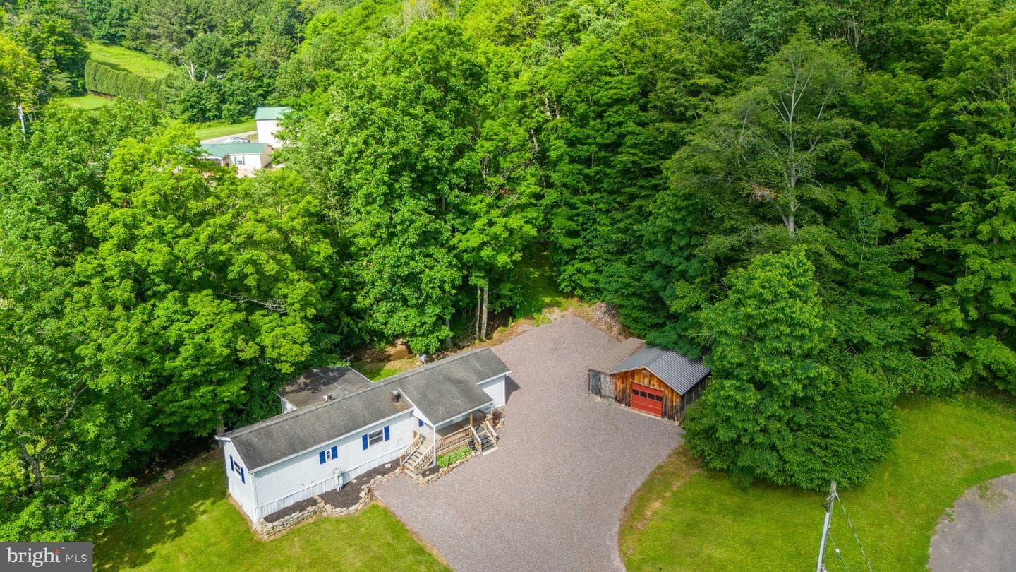 2165 Jennings Road, Jennings