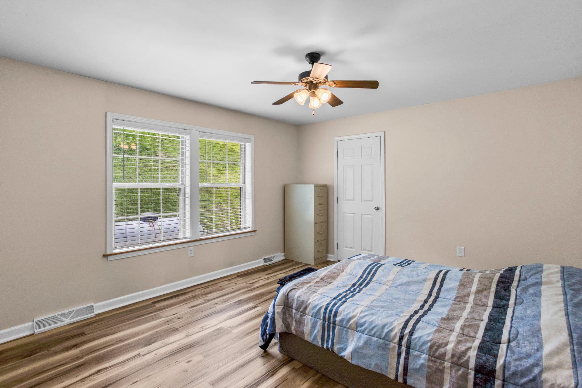 99 Wilt Road photo 25