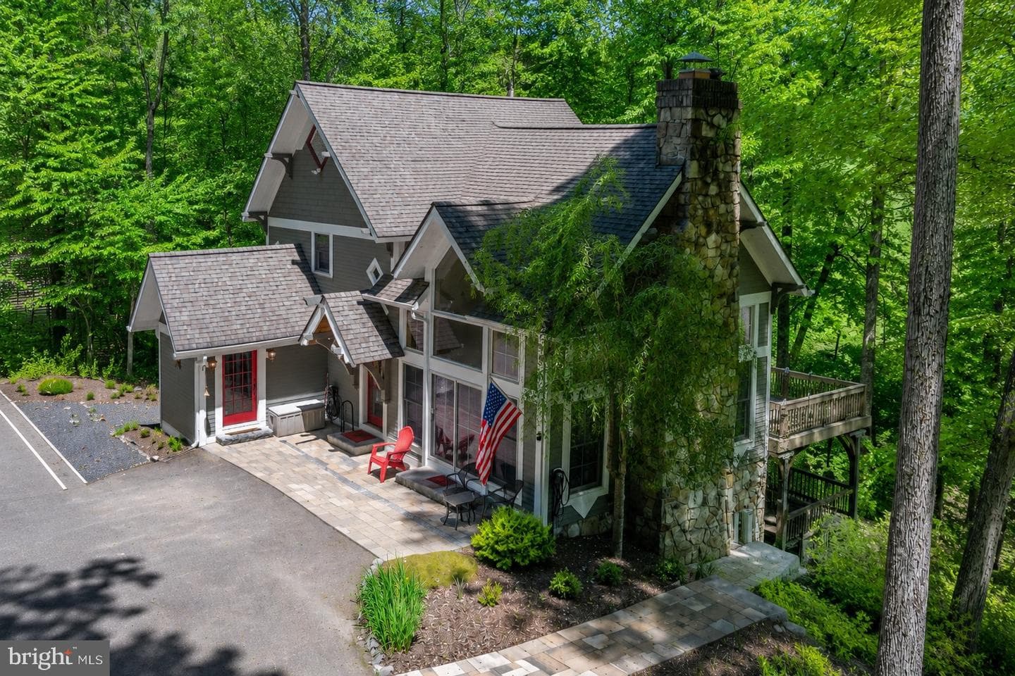 1988 Marsh Hill Road, Mc Henry