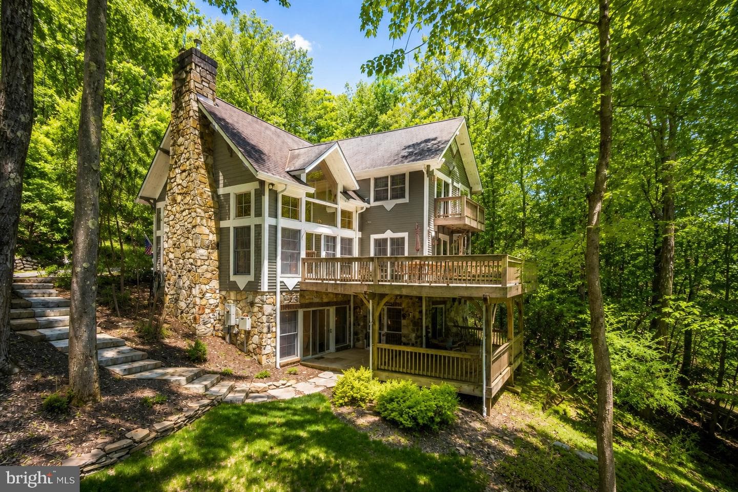 1988 Marsh Hill Road, Mc Henry