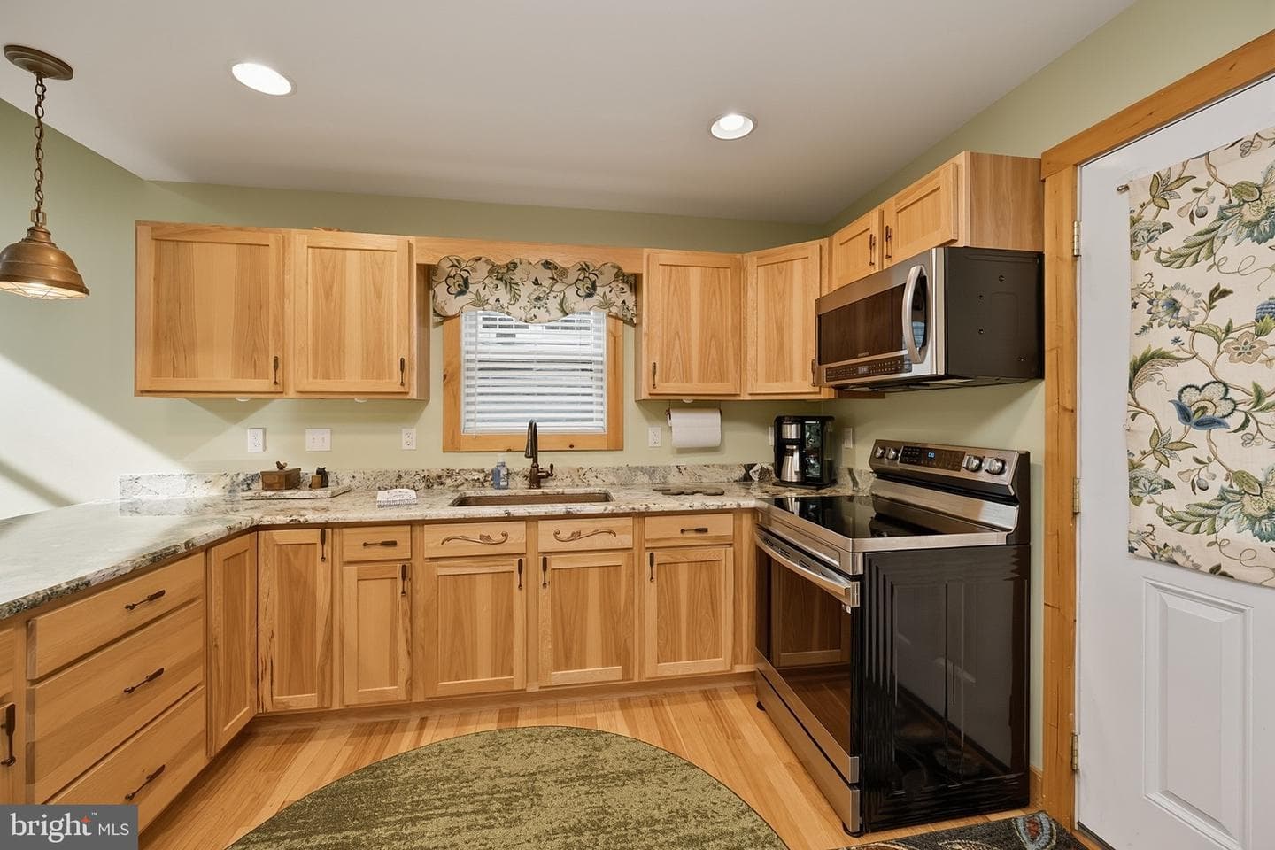 96 Whispering Way photo 22