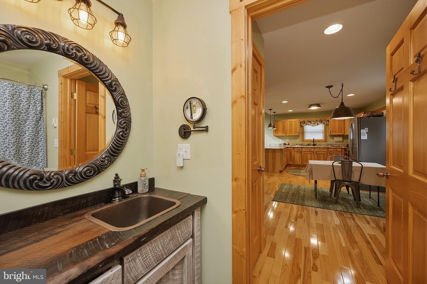 96 Whispering Way photo 32