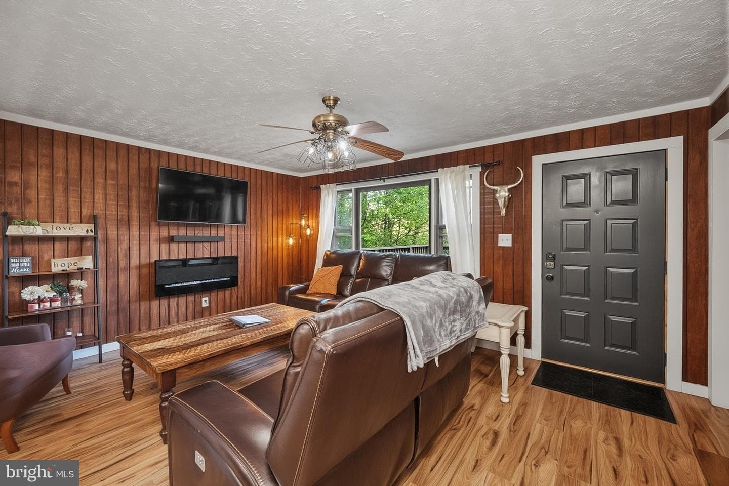 1499 Foster Road photo 13