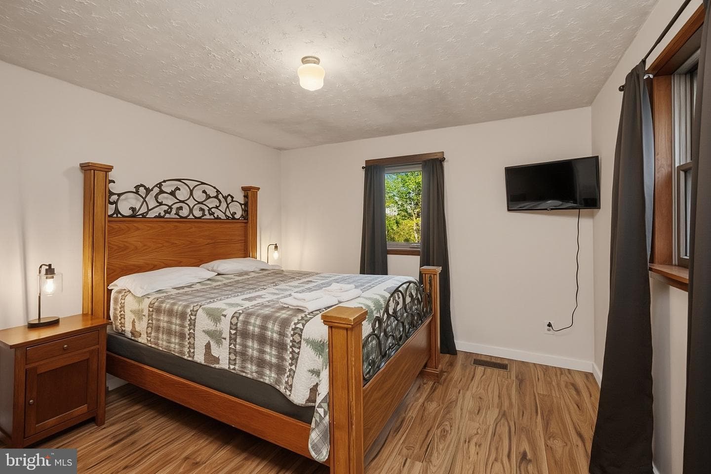 1499 Foster Road photo 24