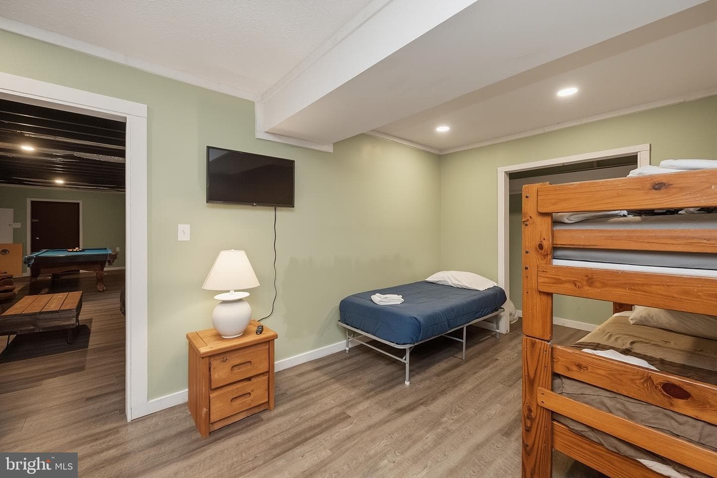 1499 Foster Road photo 40