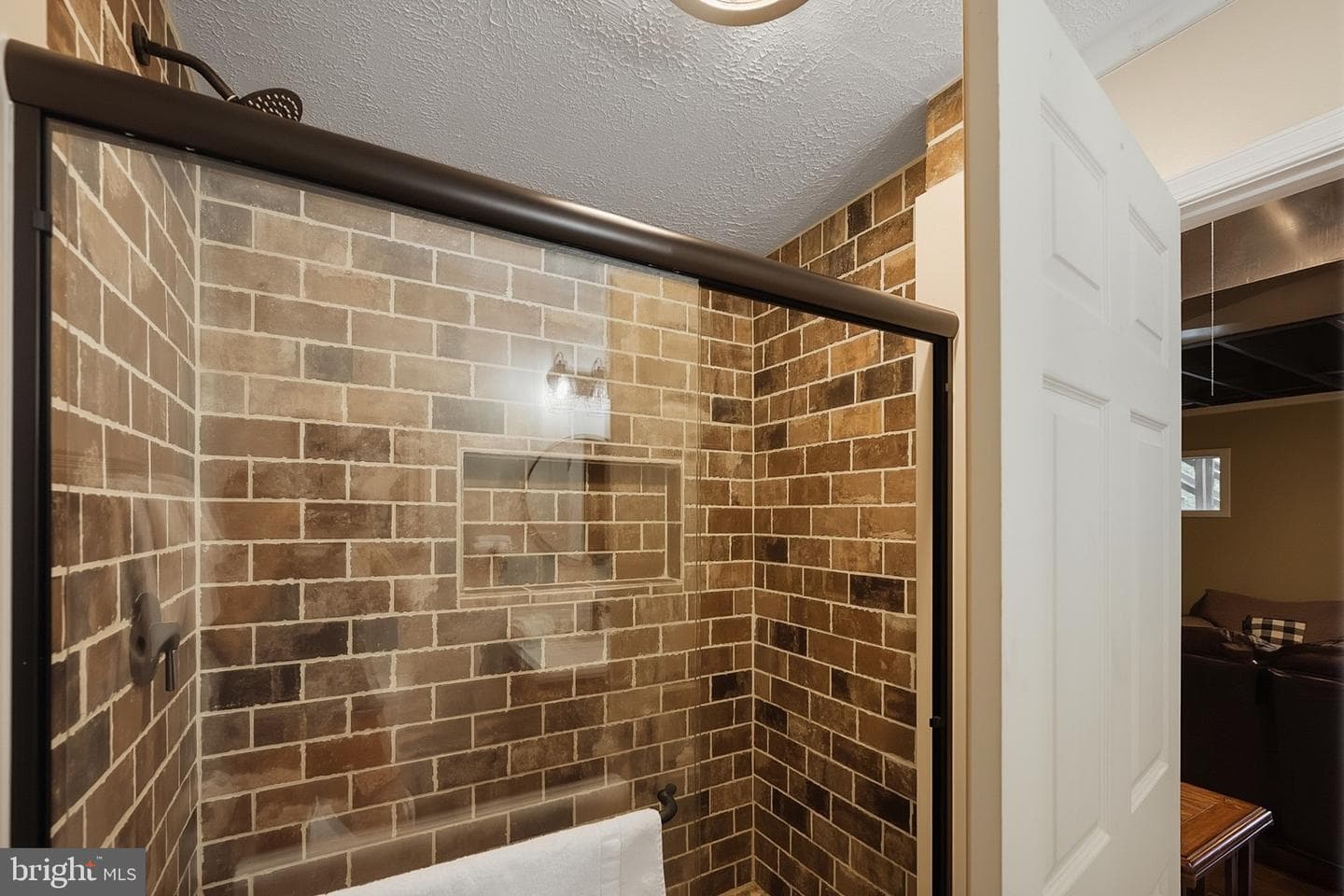 1499 Foster Road photo 43