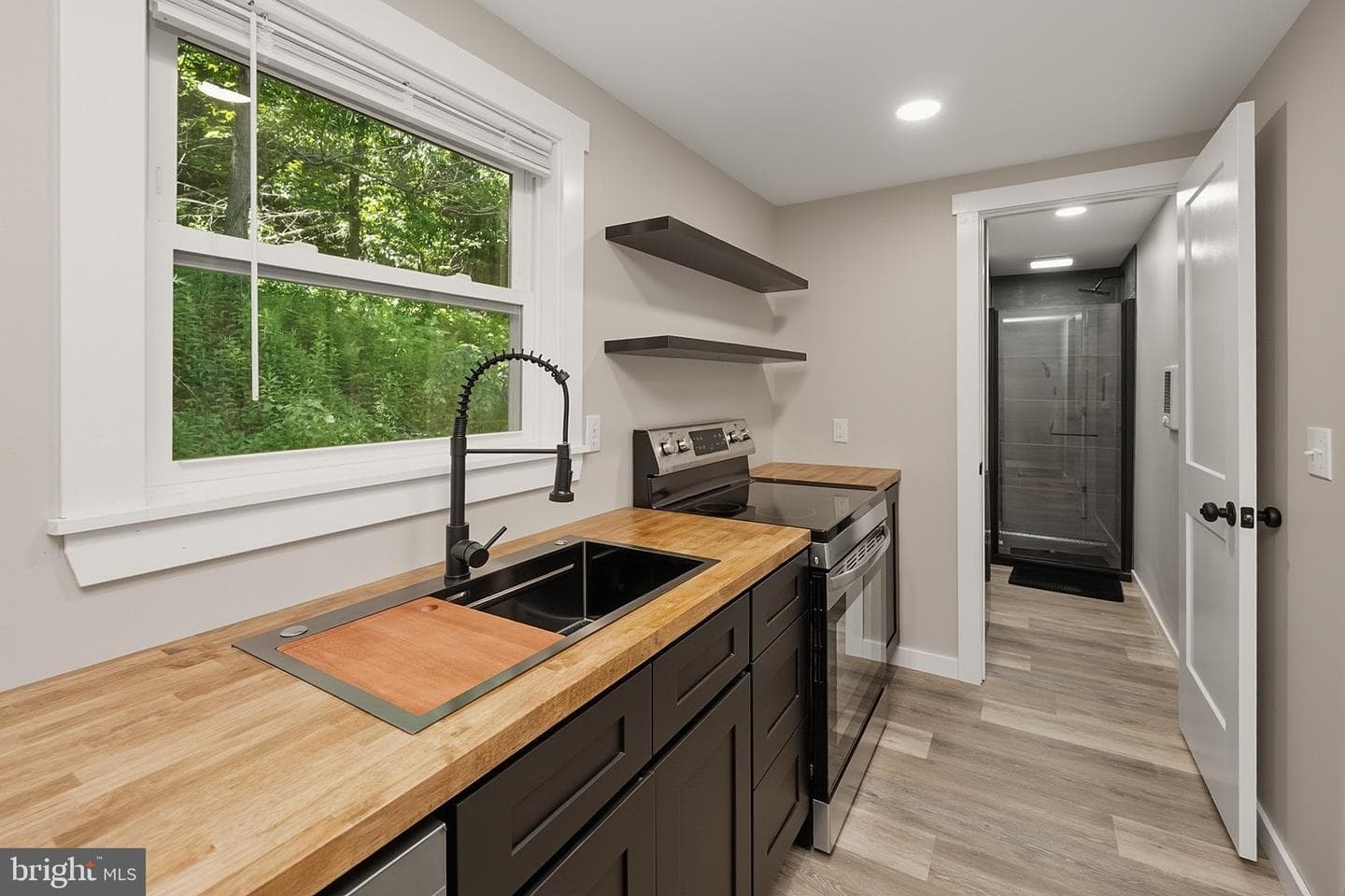 469 New Germany Road photo 10