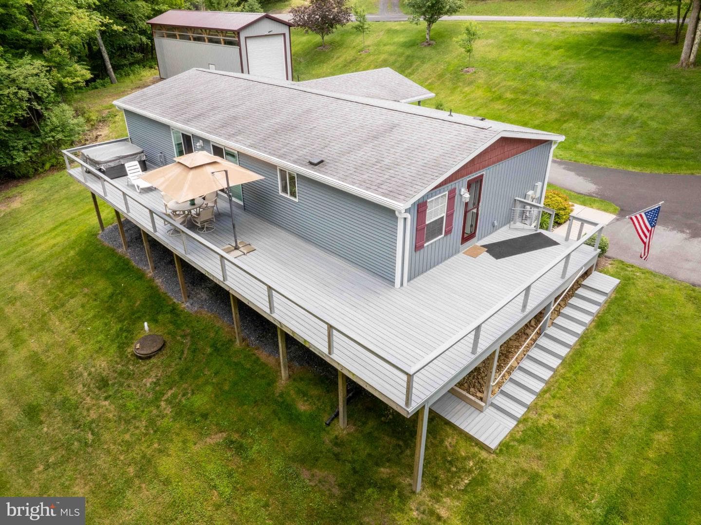 511 Hilltop Road photo 10