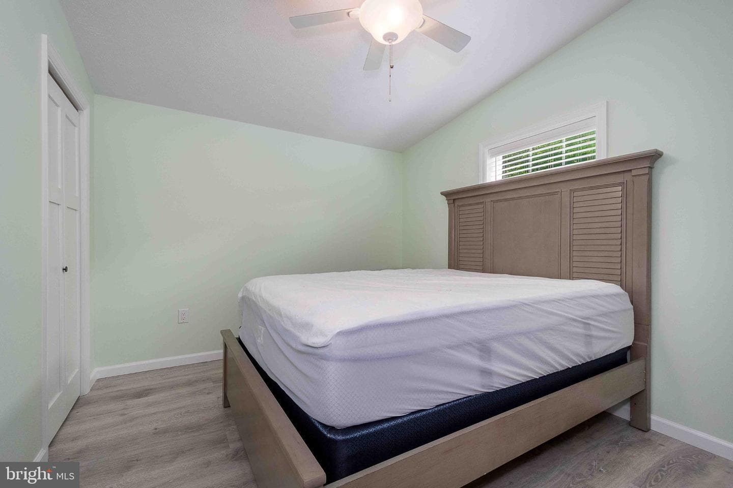 511 Hilltop Road photo 30