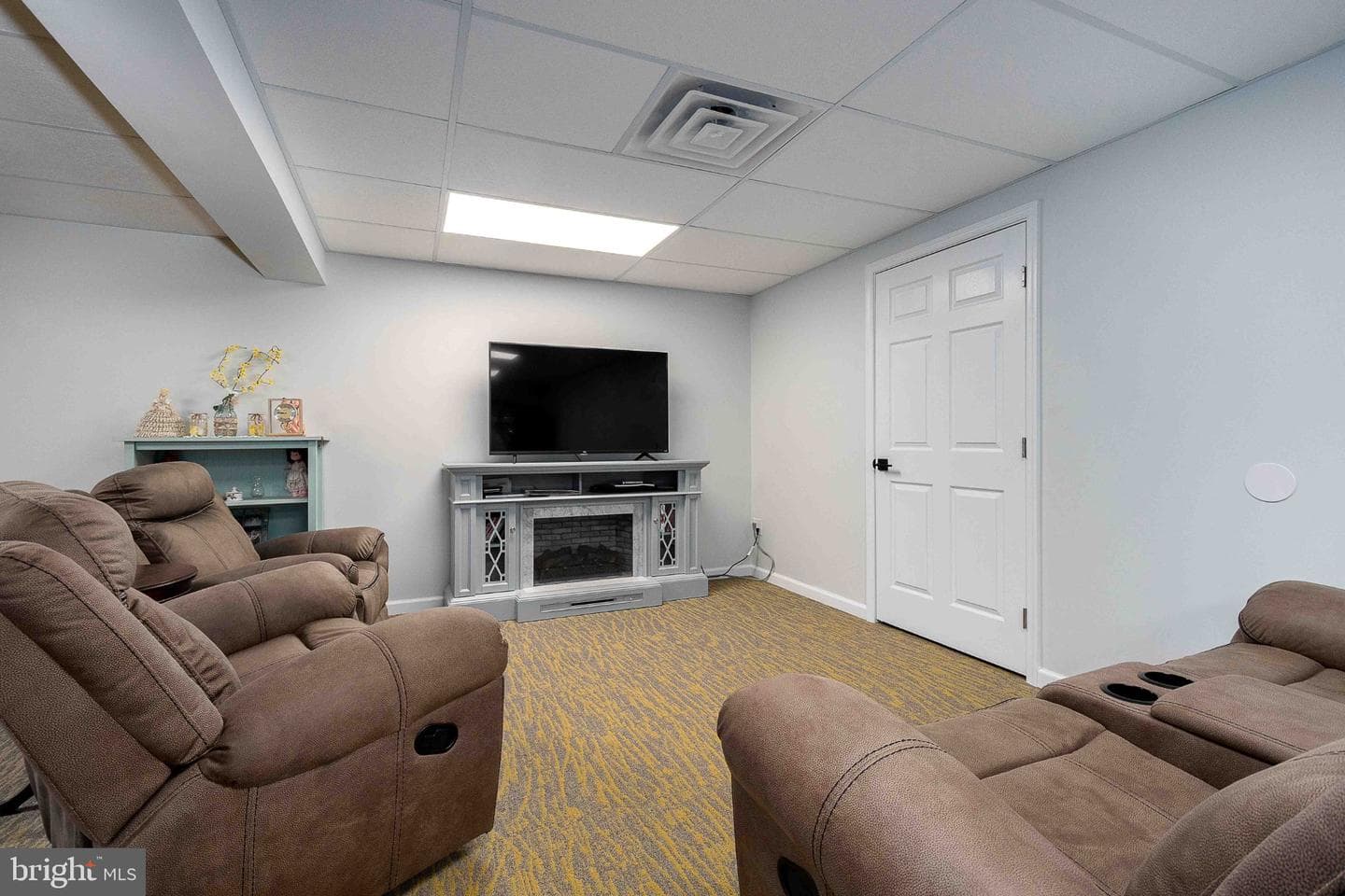 511 Hilltop Road photo 40
