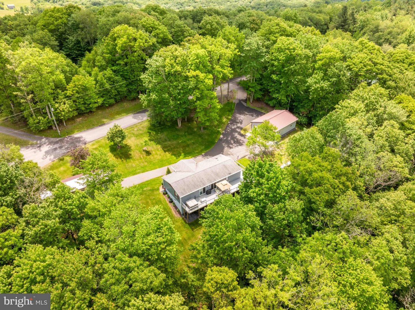 511 Hilltop Road photo 46