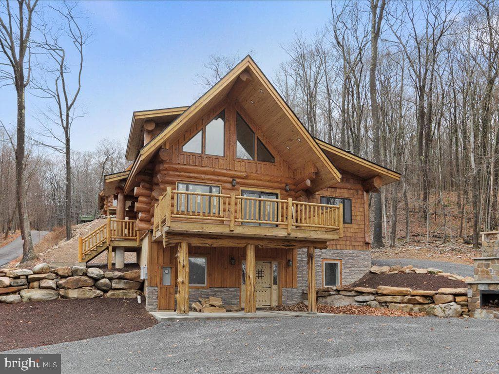 211 Highwood Drive, Mc Henry