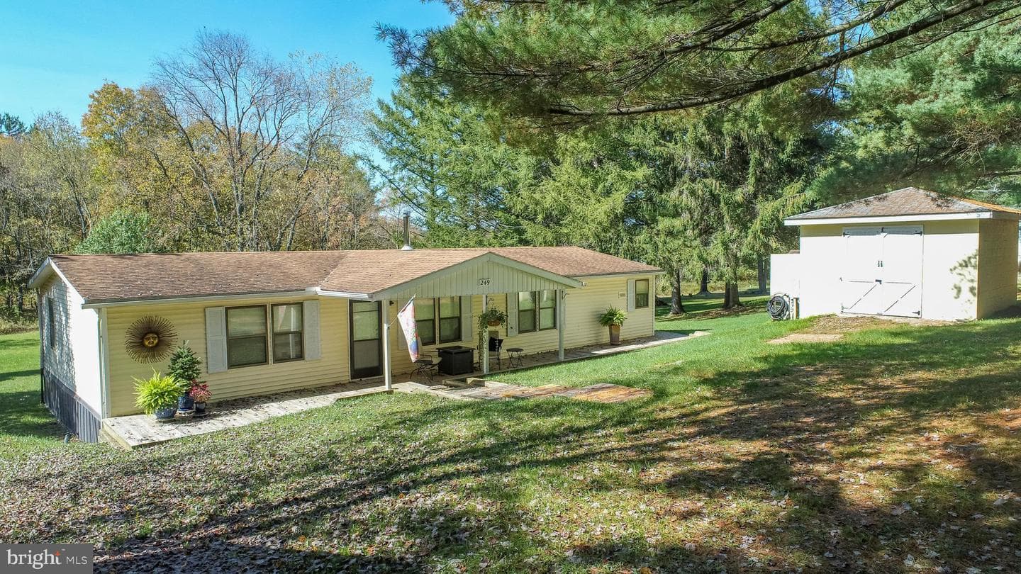 249 Hazelhurst Road photo 3