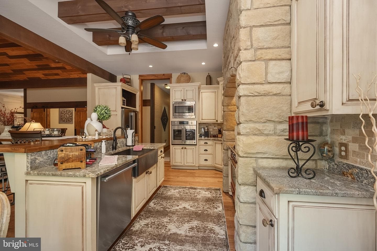 60 Joans Lane photo 19