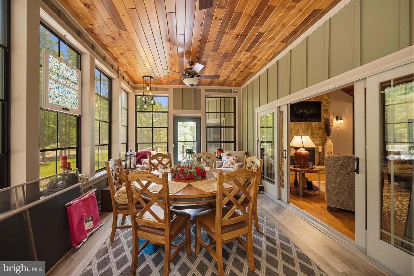 60 Joans Lane photo 26