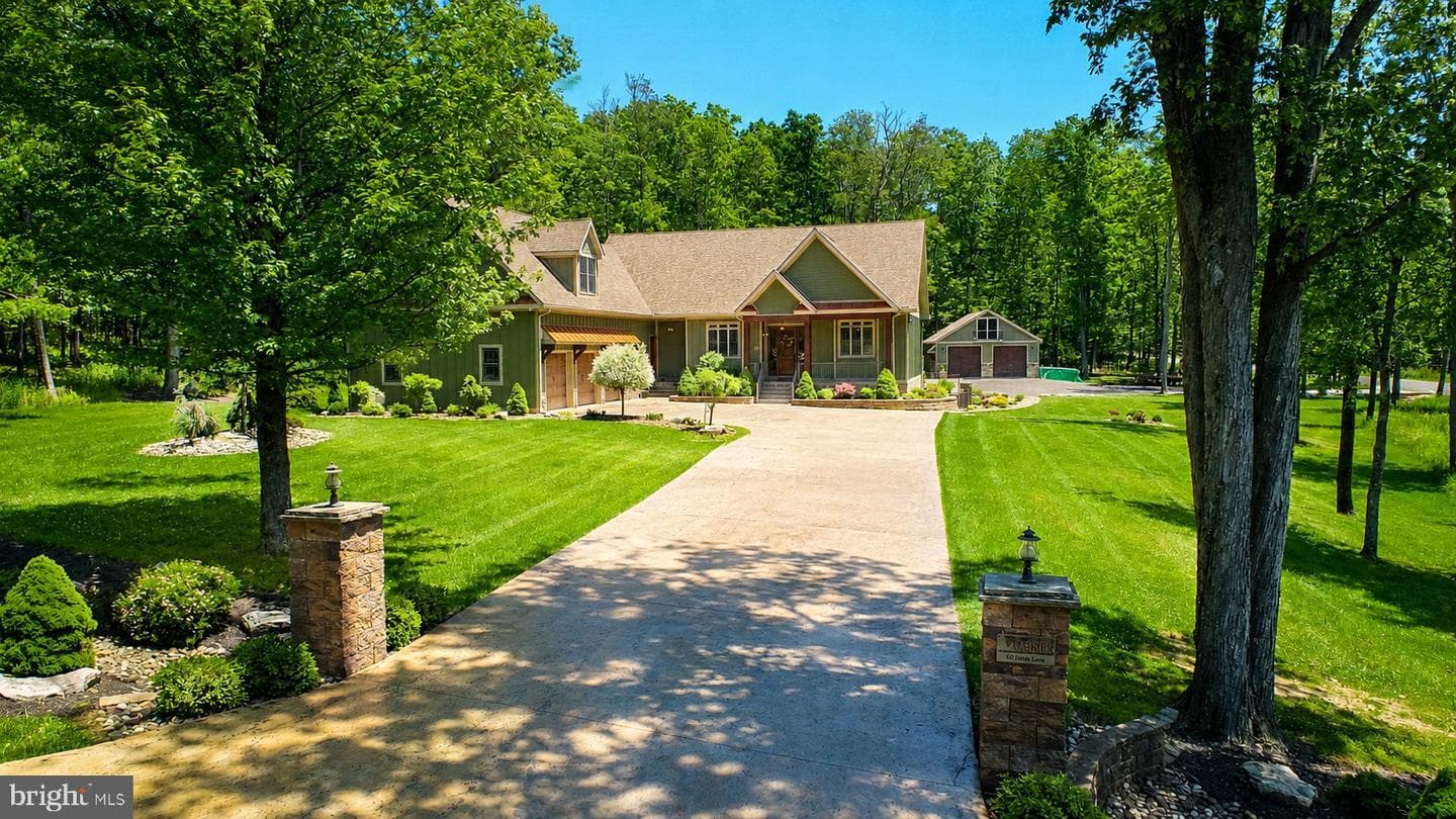 60 Joans Lane photo 3