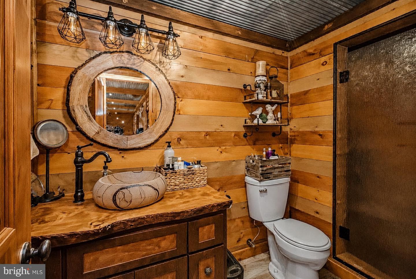 60 Joans Lane photo 41