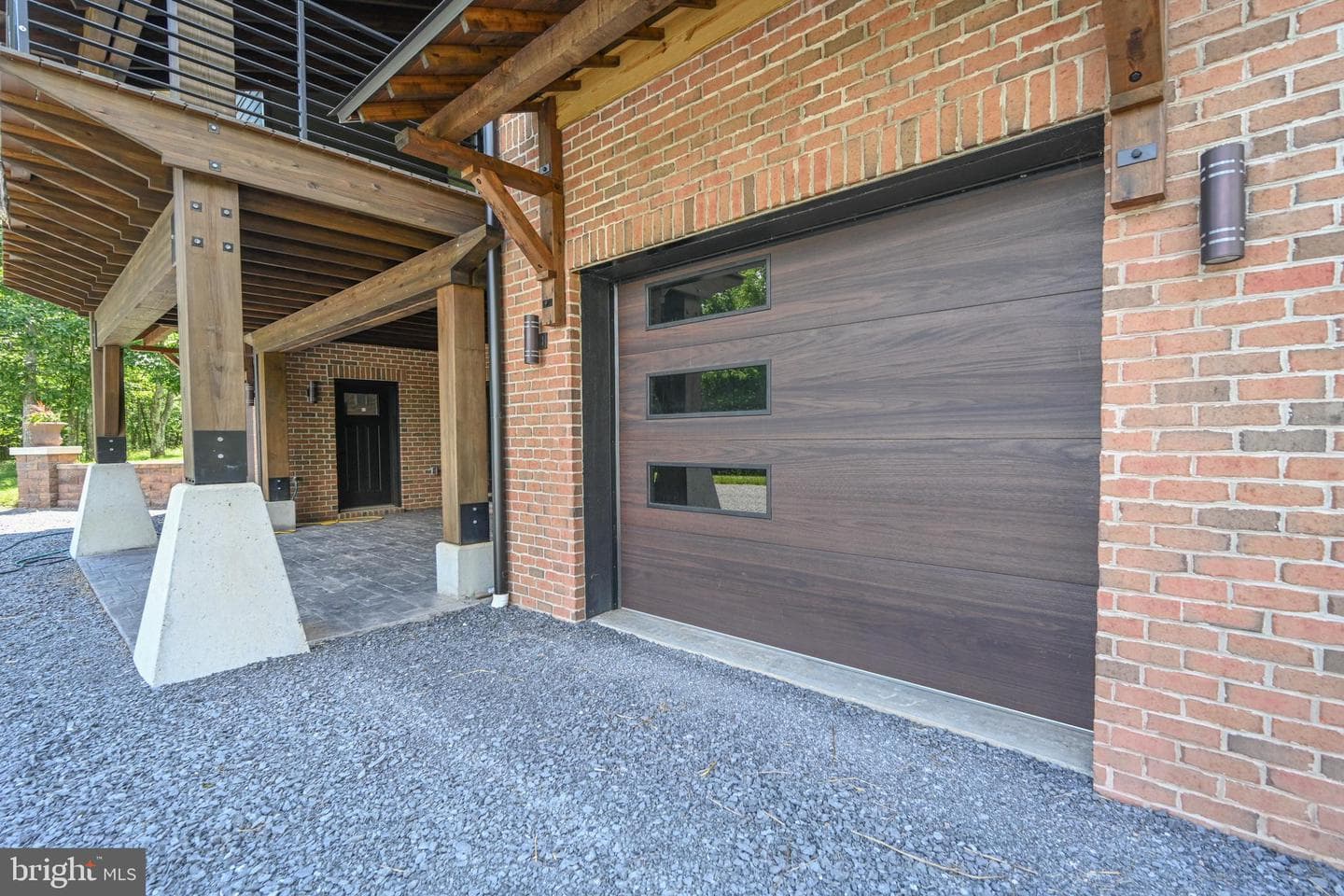 415 Nazelrod Road photo 18