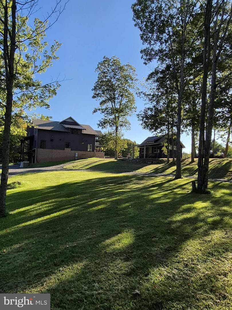 415 Nazelrod Road photo 23