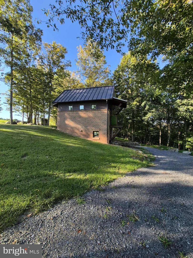415 Nazelrod Road photo 26