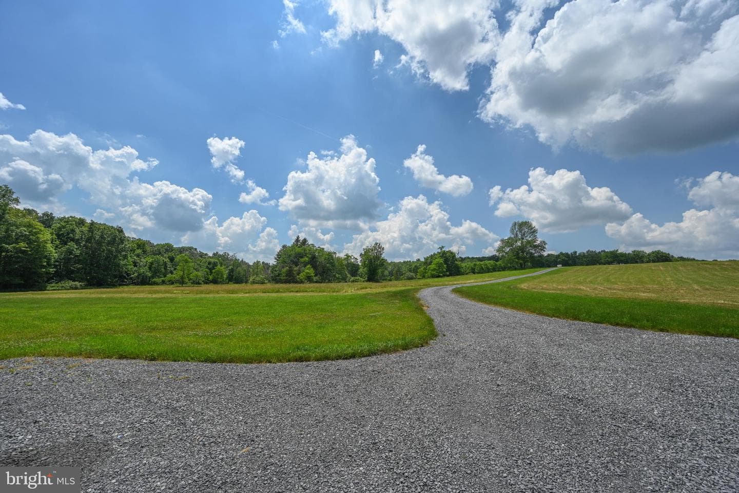 415 Nazelrod Road photo 29