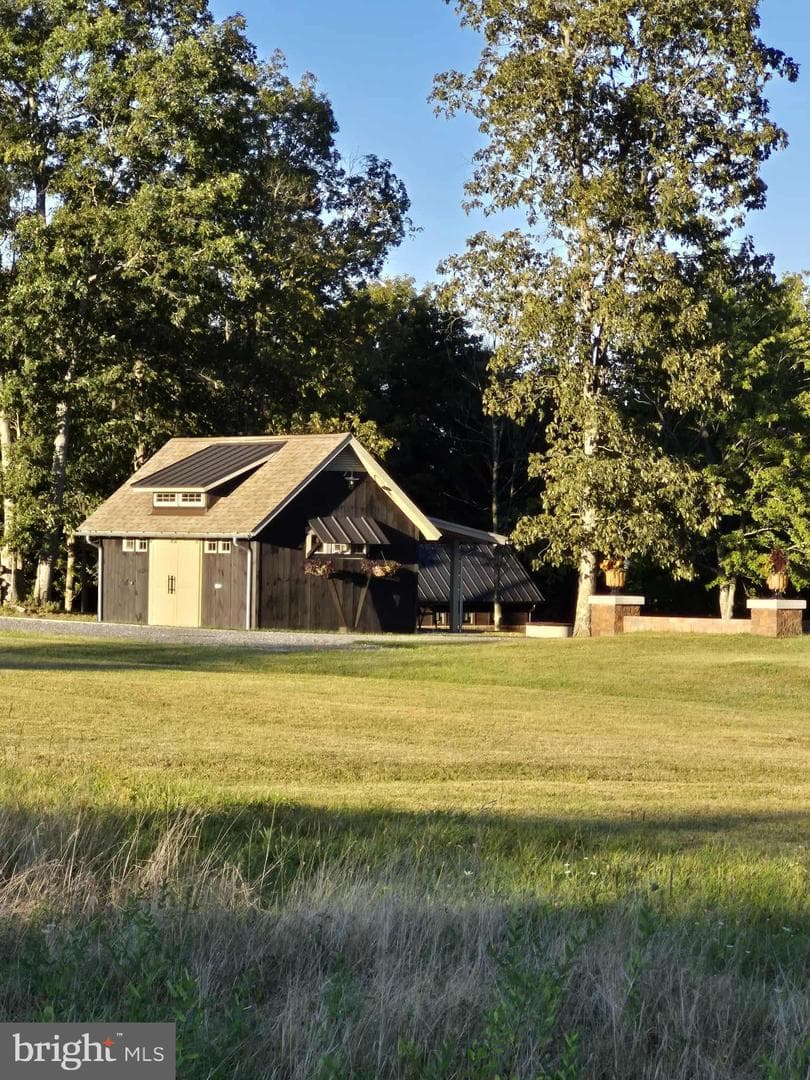 415 Nazelrod Road photo 35