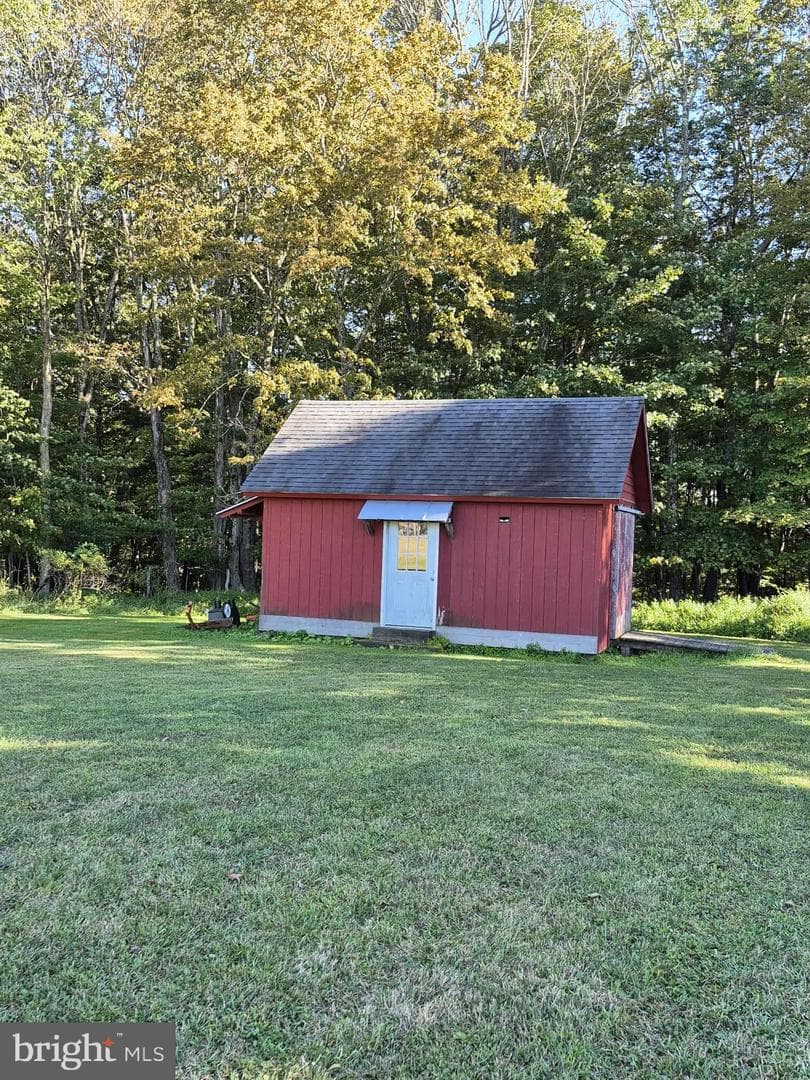 415 Nazelrod Road photo 38