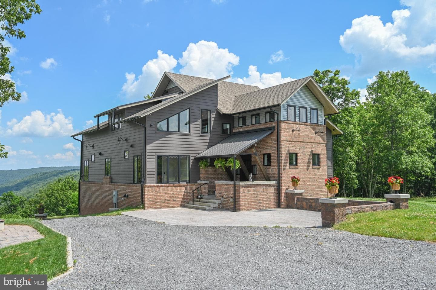 415 Nazelrod Road photo 42