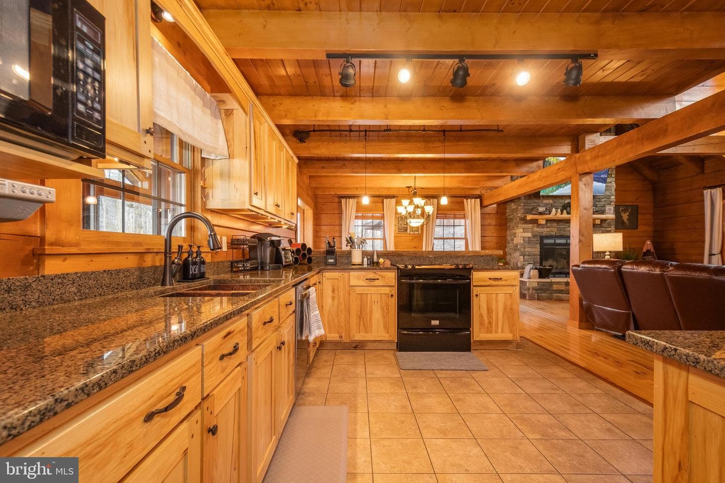 948 Legeer Road photo 18