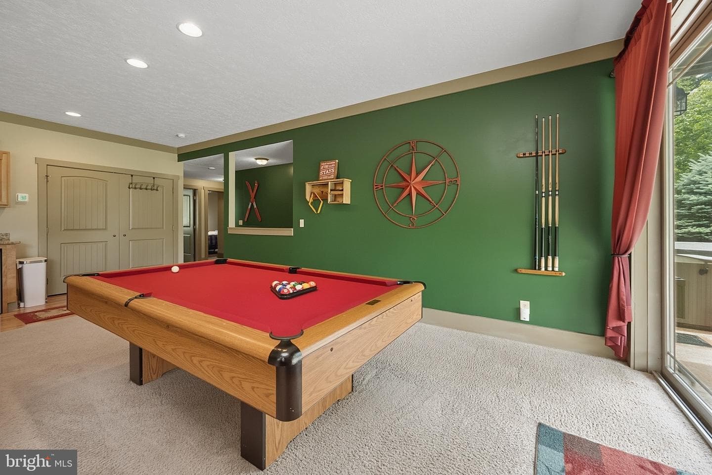 110 Northlake Drive photo 12