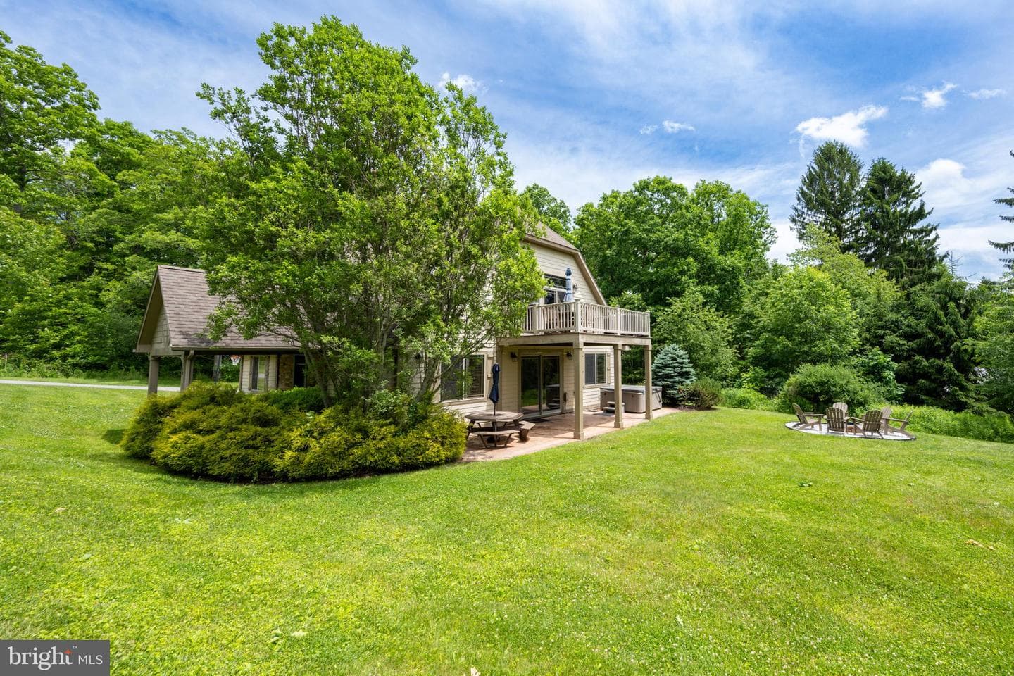 110 Northlake Drive photo 64