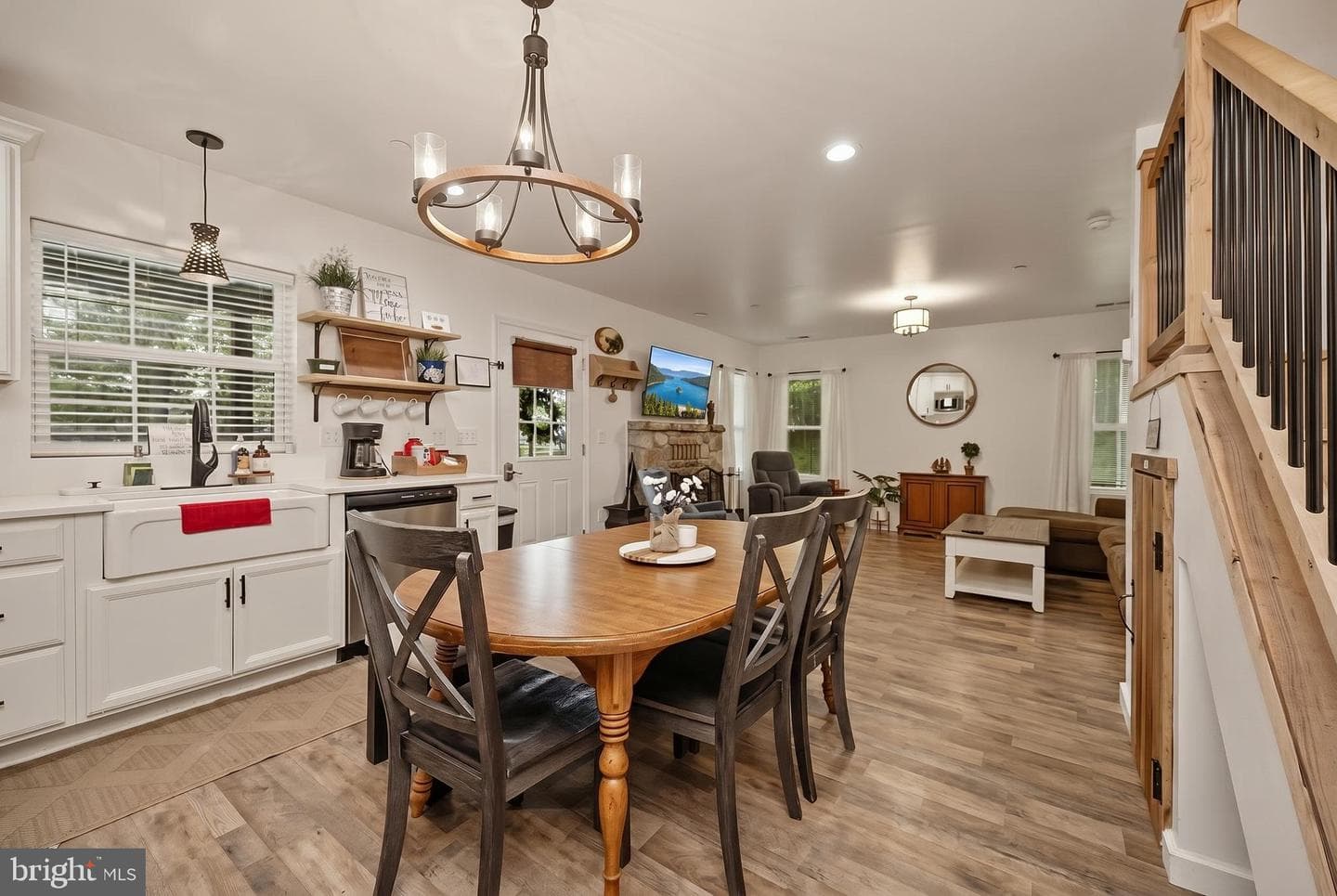 943 Paradise Heights photo 11