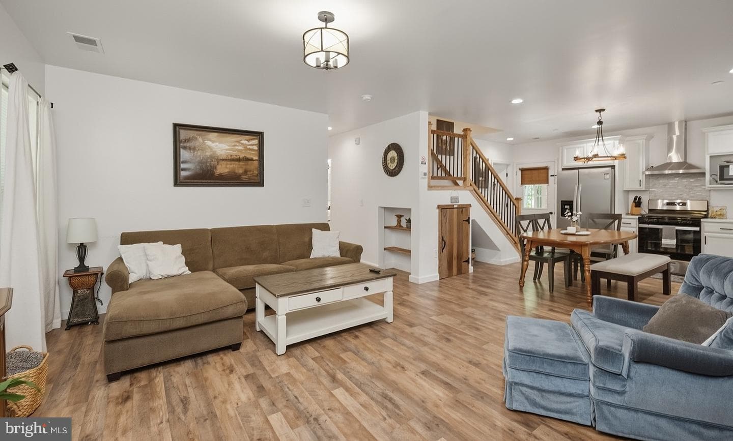 943 Paradise Heights photo 15