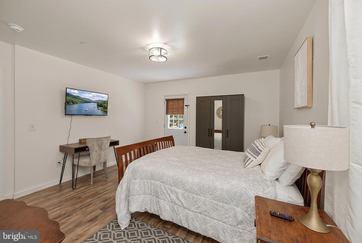 943 Paradise Heights photo 18